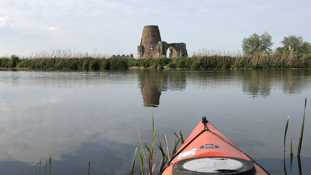 Short Canoe trip up to St Benet's Abbey